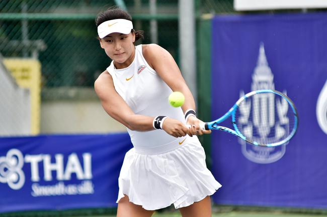 面对勇士湖 面对勇士湖